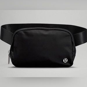 NWT Black Lululemon everywhere belt bag